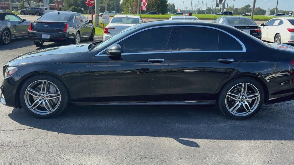 Used 2018 Mercedes-Benz E 300 image 5