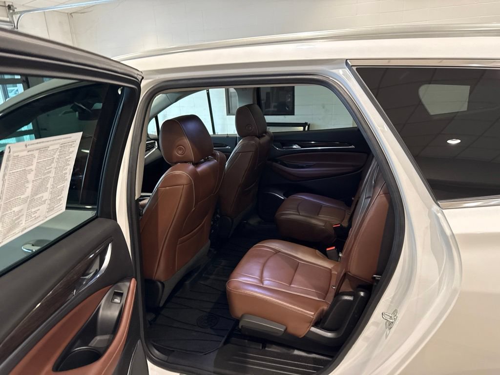 Used 2018 Buick Enclave Avenir w/ Avenir Technology Package AWD/4WD image 20