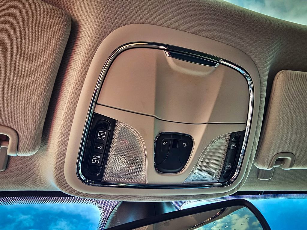 Used 2019 Jeep Cherokee Trailhawk w/ Comfort/Convenience Group image 31