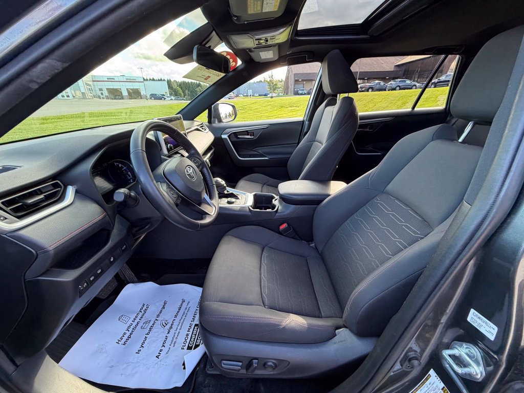 Used 2023 Toyota RAV4 SE w/ Weather & Moonroof Package AWD/4WD image 10