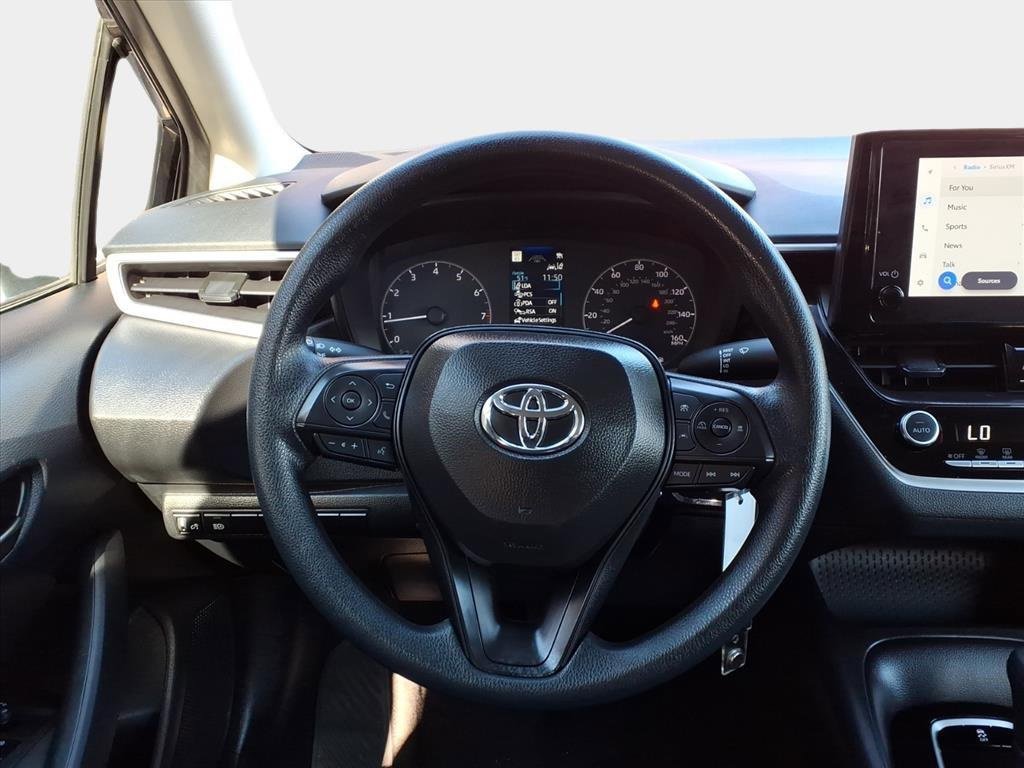 Used 2025 Toyota Corolla LE image 11