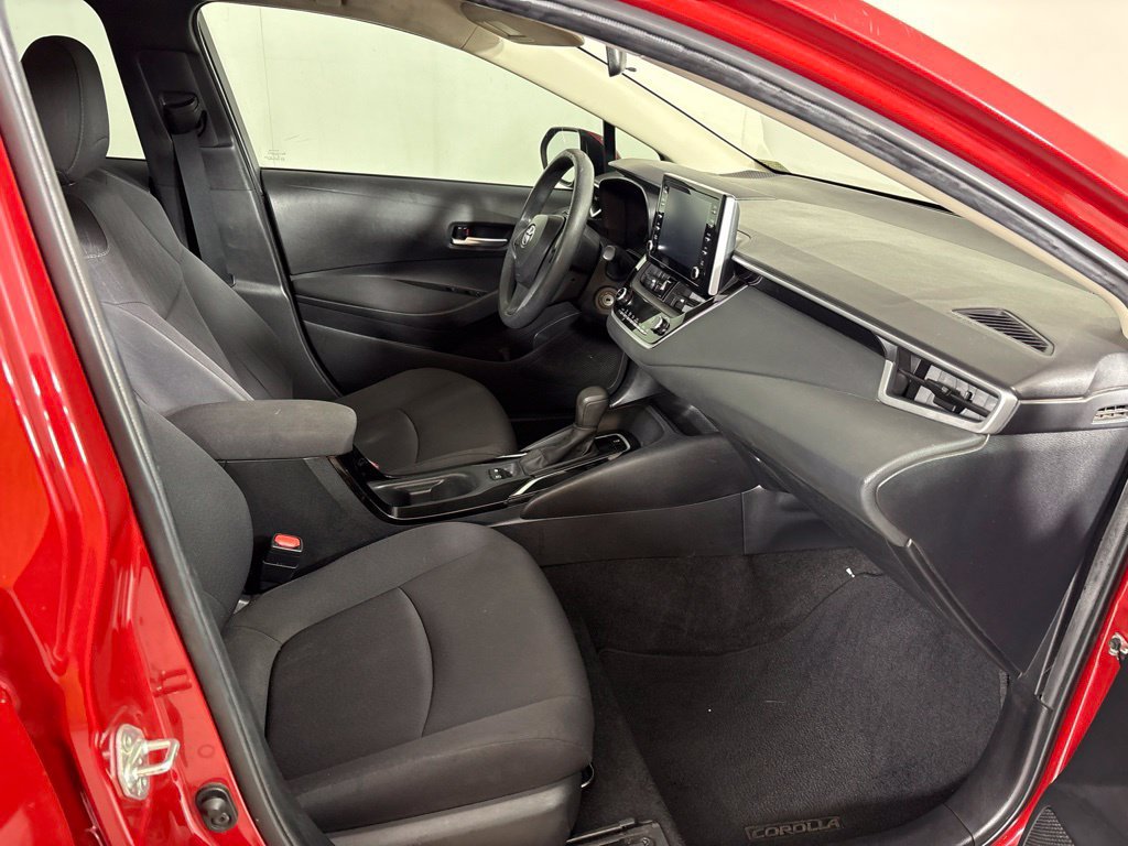 Used 2020 Toyota Corolla LE w/ Carpet Mat Package (TMS) FWD image 14