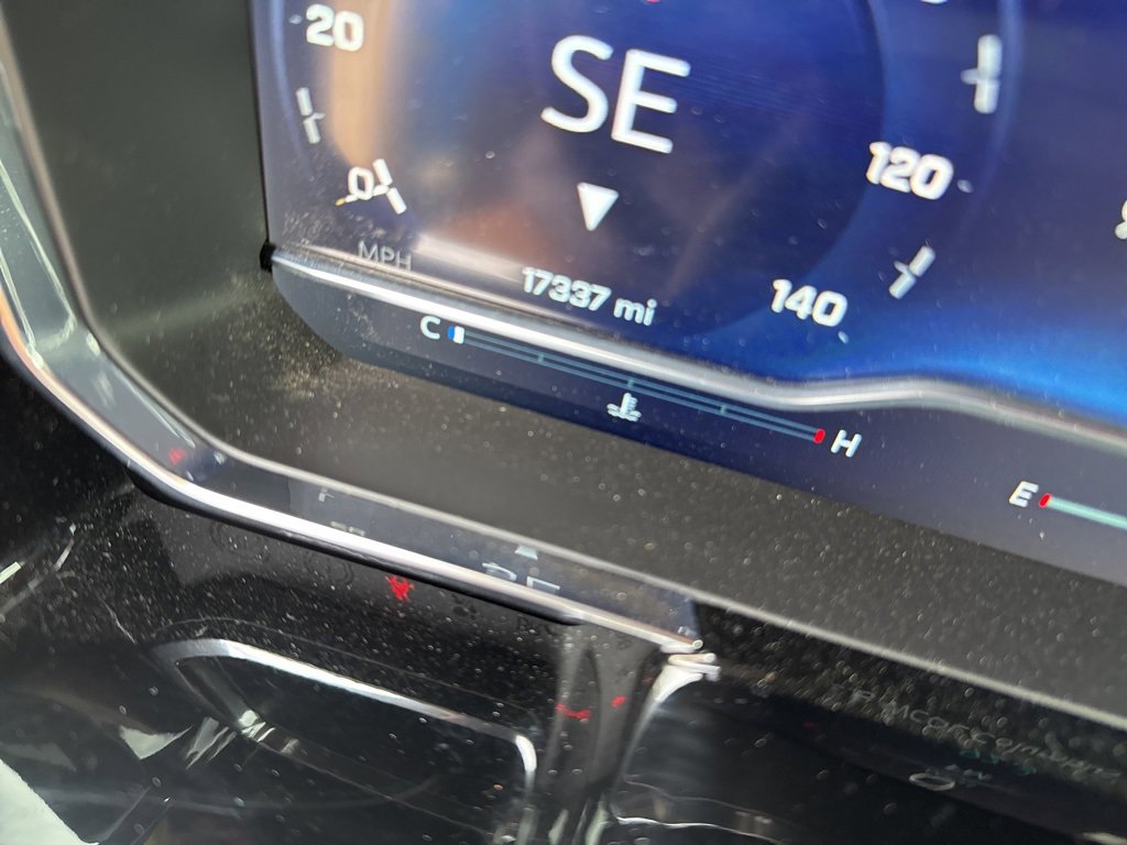 Used 2022 Chevrolet Silverado 1500 ZR2 w/ Technology Package image 44