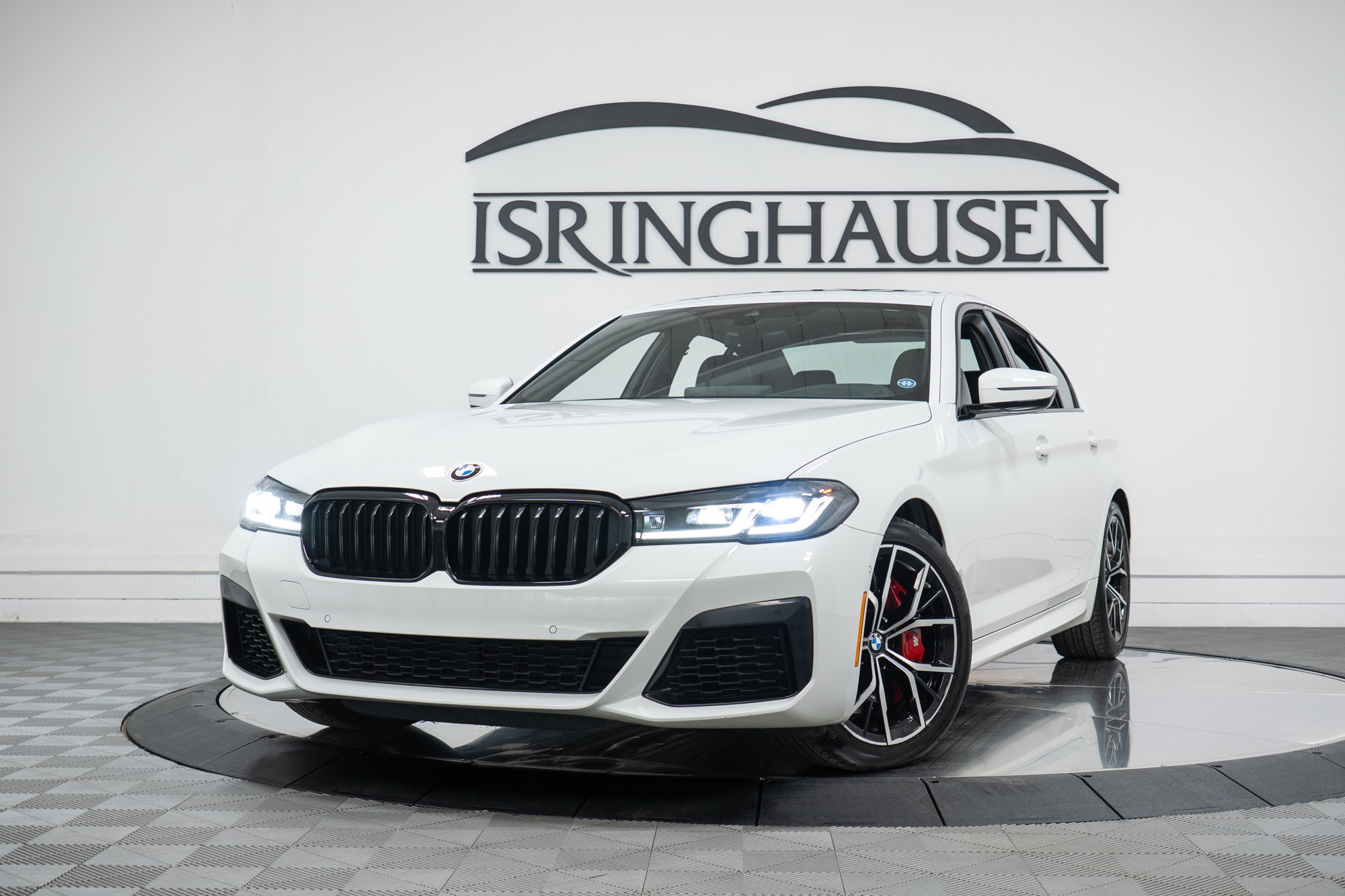 Used 2023 BMW 540i xDrive w/ M Sport Package image 26