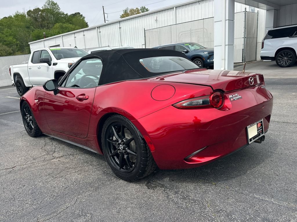 Used 2020 MAZDA MX-5 Miata Sport image 8