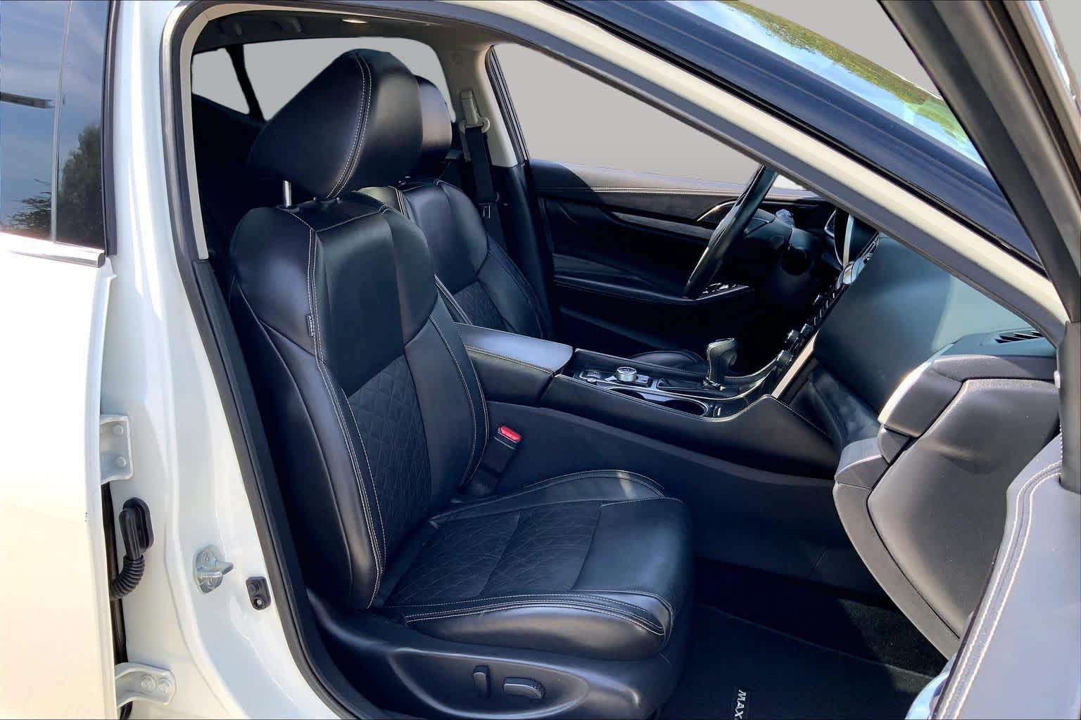 Used 2019 Nissan Maxima Platinum FWD image 9