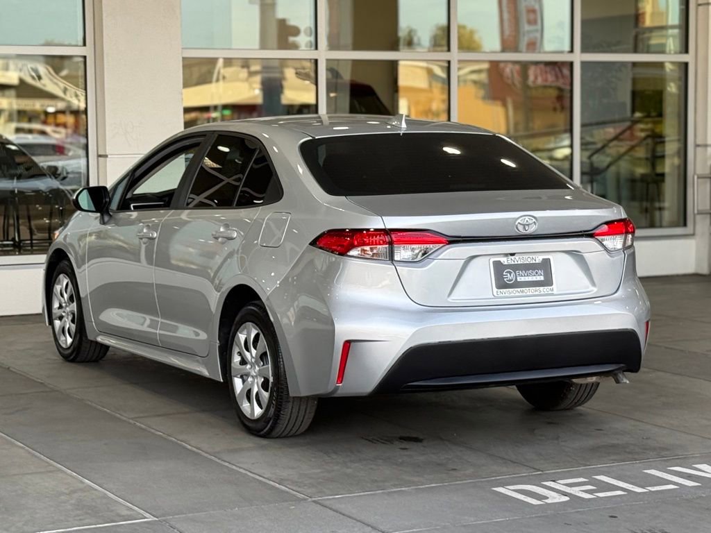 Certified 2025 Toyota Corolla LE image 9