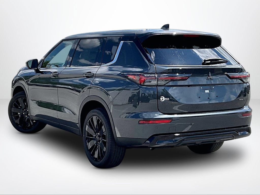 New 2026 Mitsubishi Outlander LE FWD image 4