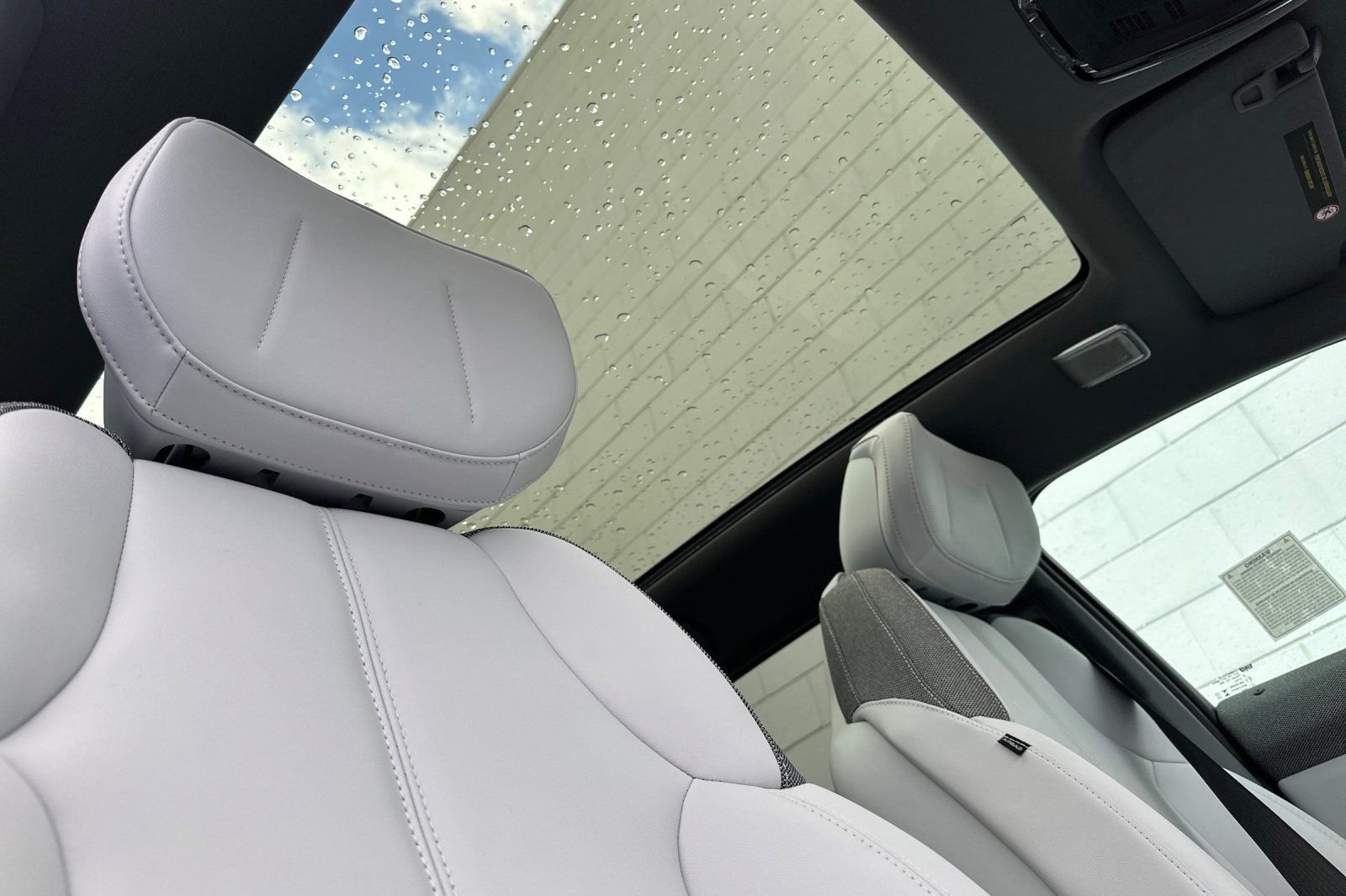 Certified 2025 Cadillac Optiq Luxury 1 image 19