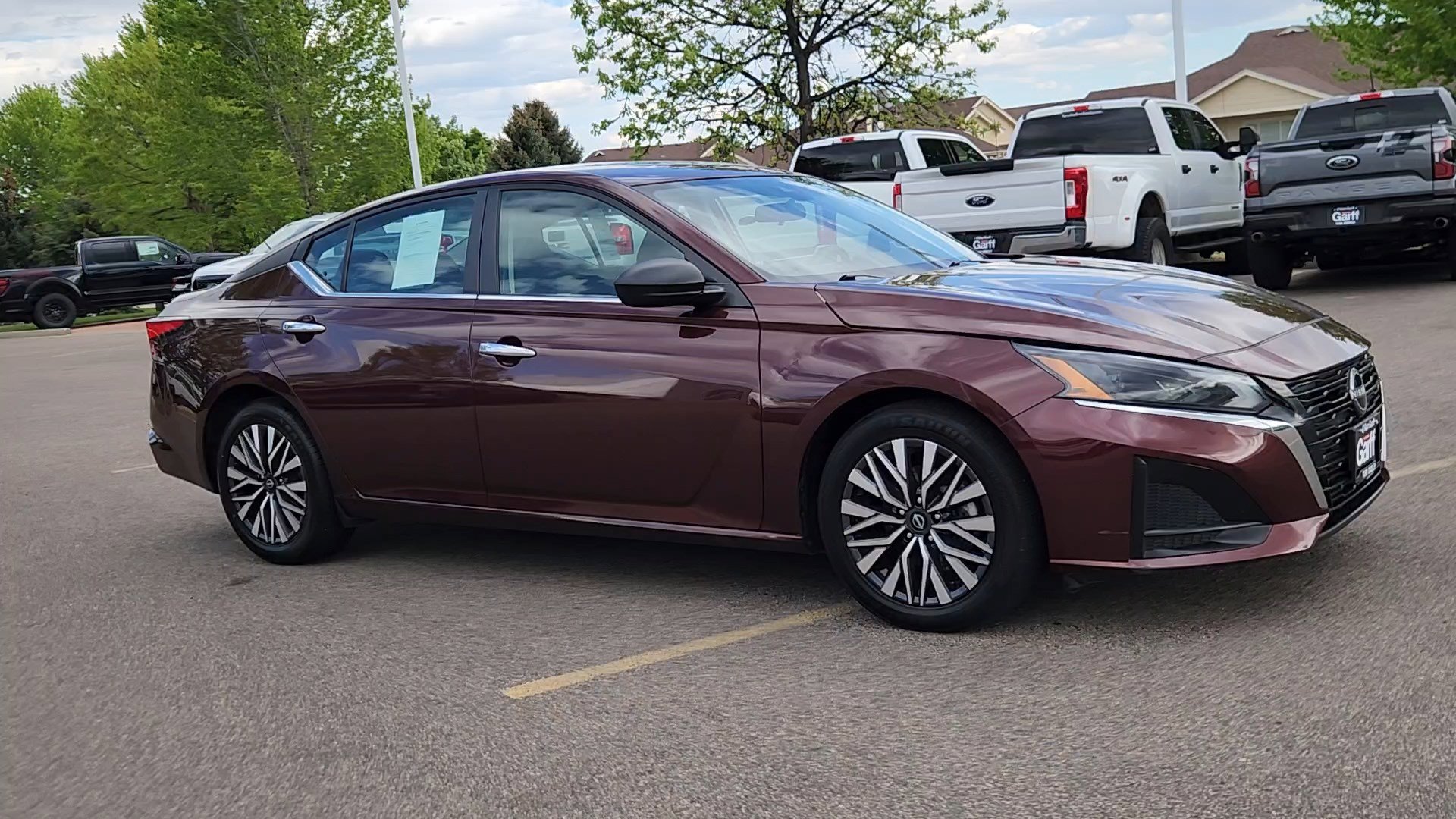 Used 2024 Nissan Altima 2.5 SV FWD image 9