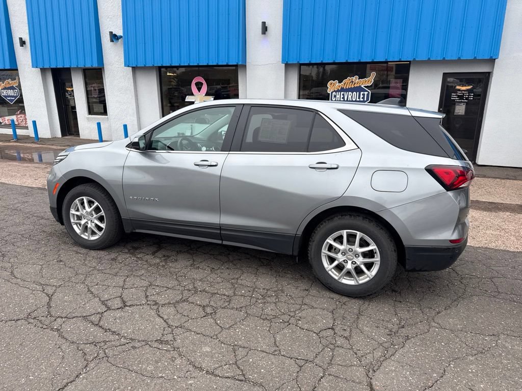 Used 2024 Chevrolet Equinox LT AWD/4WD image 14