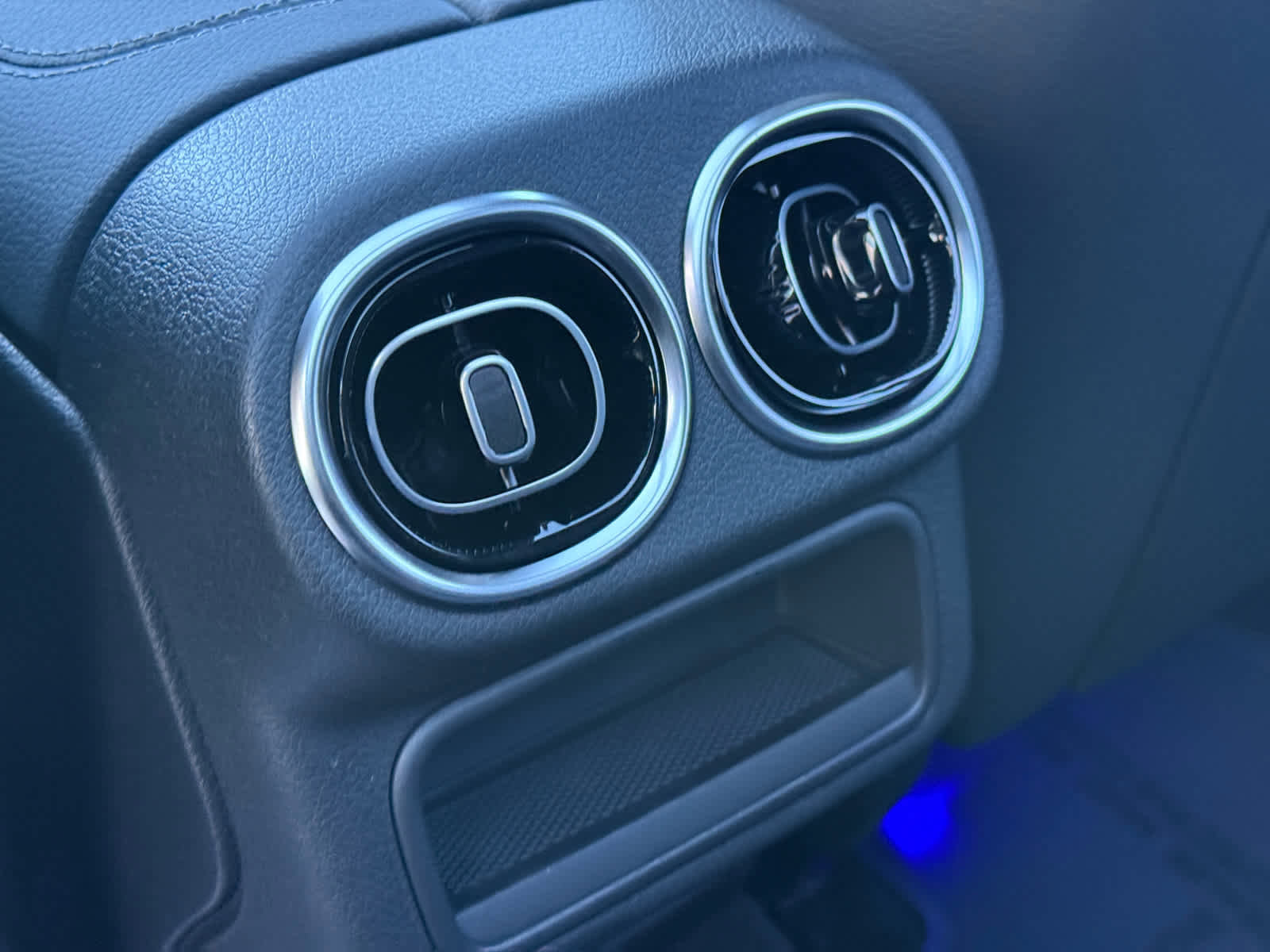 New 2026 Mercedes-Benz GLC 300 GLC 300 image 32