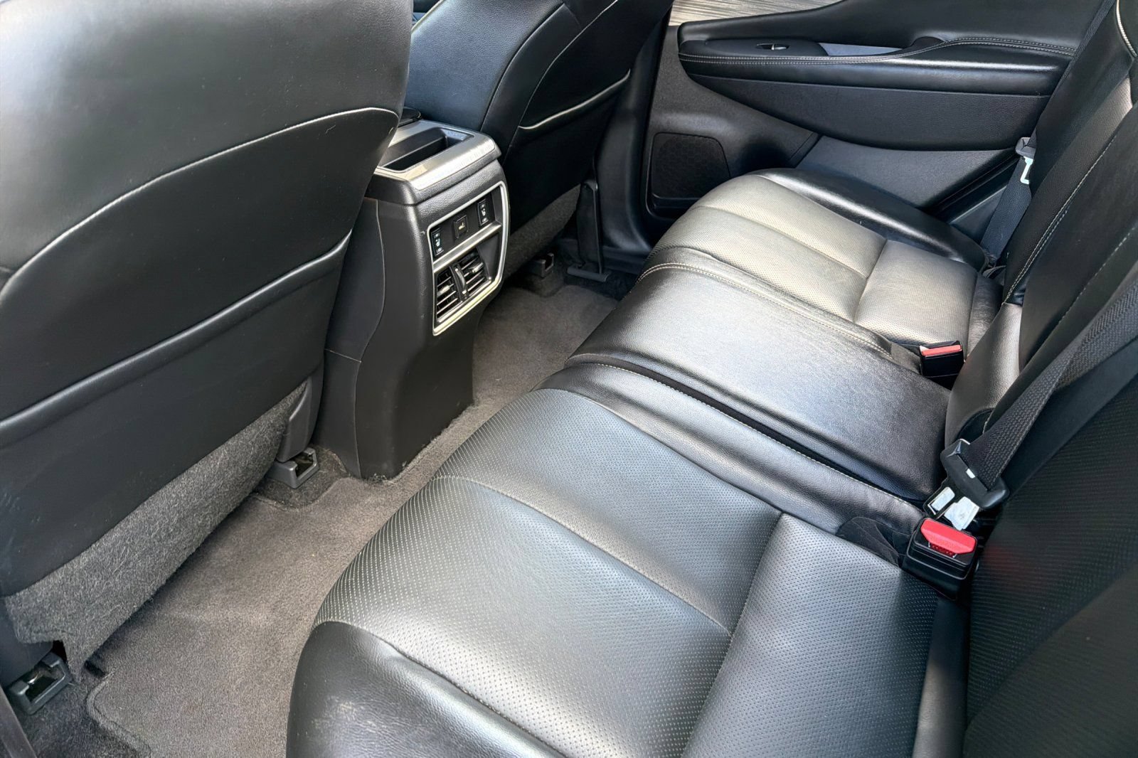 Used 2018 Nissan Murano Platinum AWD/4WD image 12
