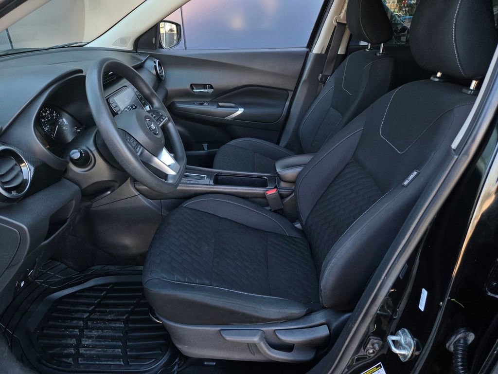 Used 2021 Nissan Kicks SV image 17