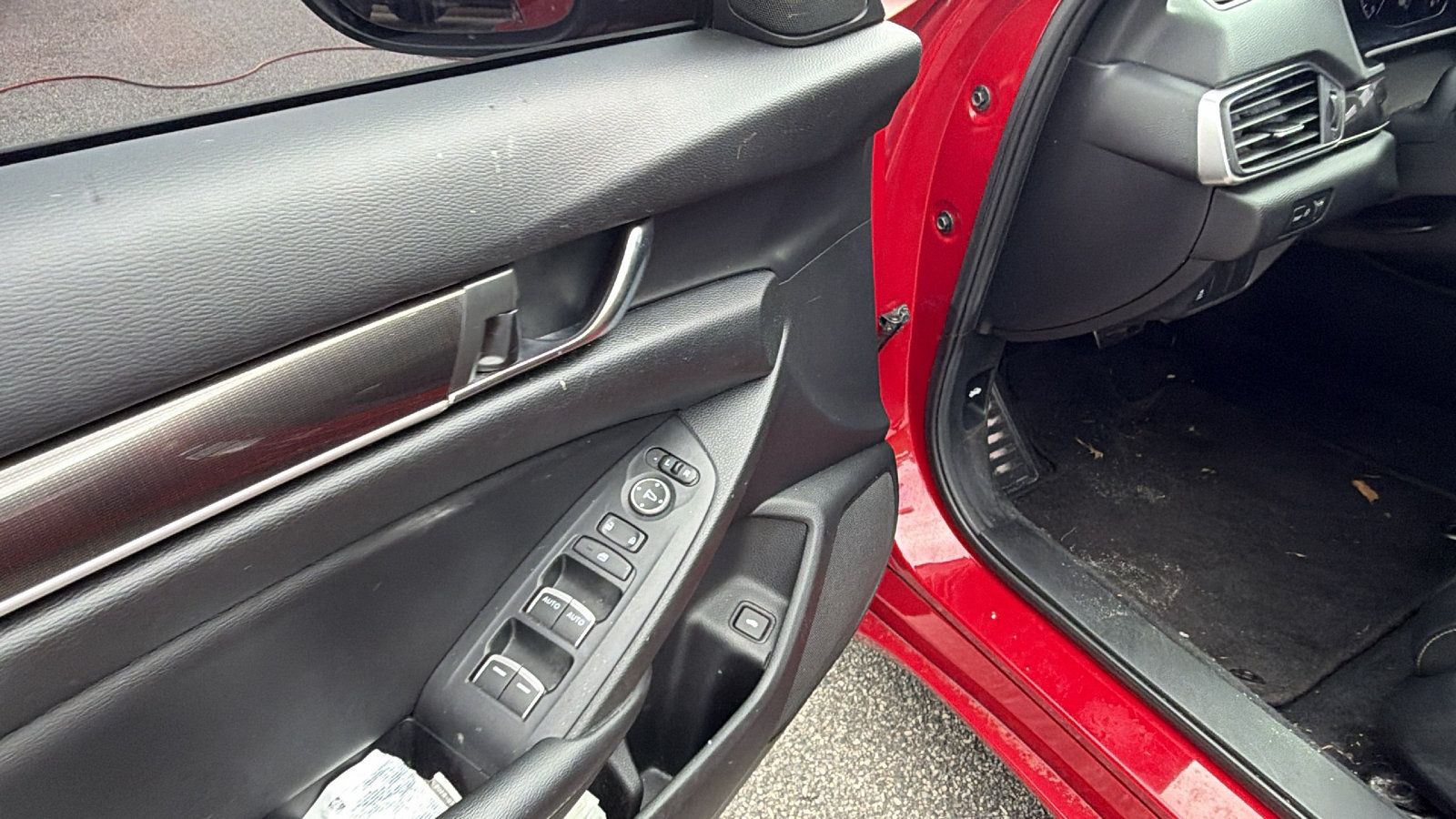 Used 2021 Honda Accord Sport image 15