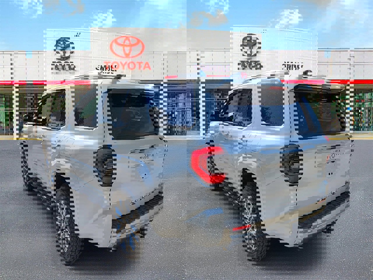 Used 2025 Toyota 4Runner Limited image 4