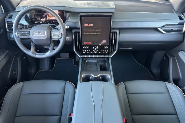 Used 2026 GMC Acadia AT4 w/ Luxury Package AWD/4WD image 13