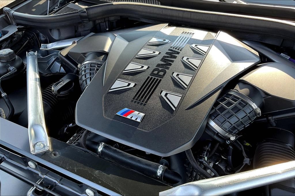 Used 2025 BMW X6 M60i AWD/4WD image 31