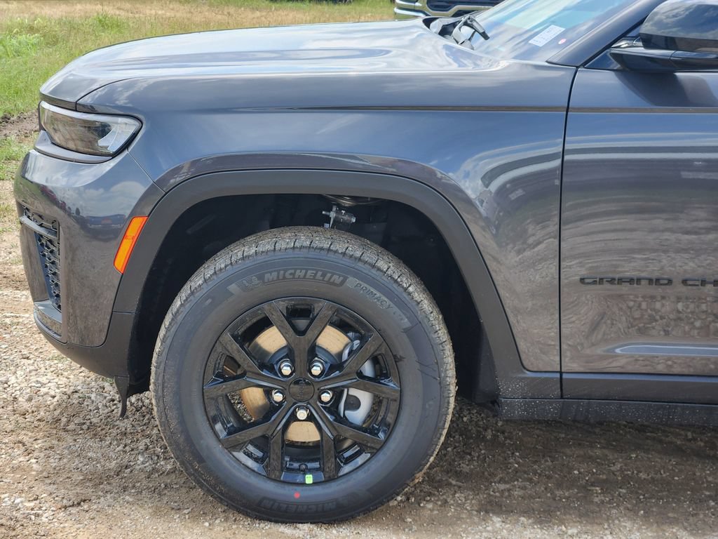 New 2026 Jeep Grand Cherokee Altitude RWD image 6