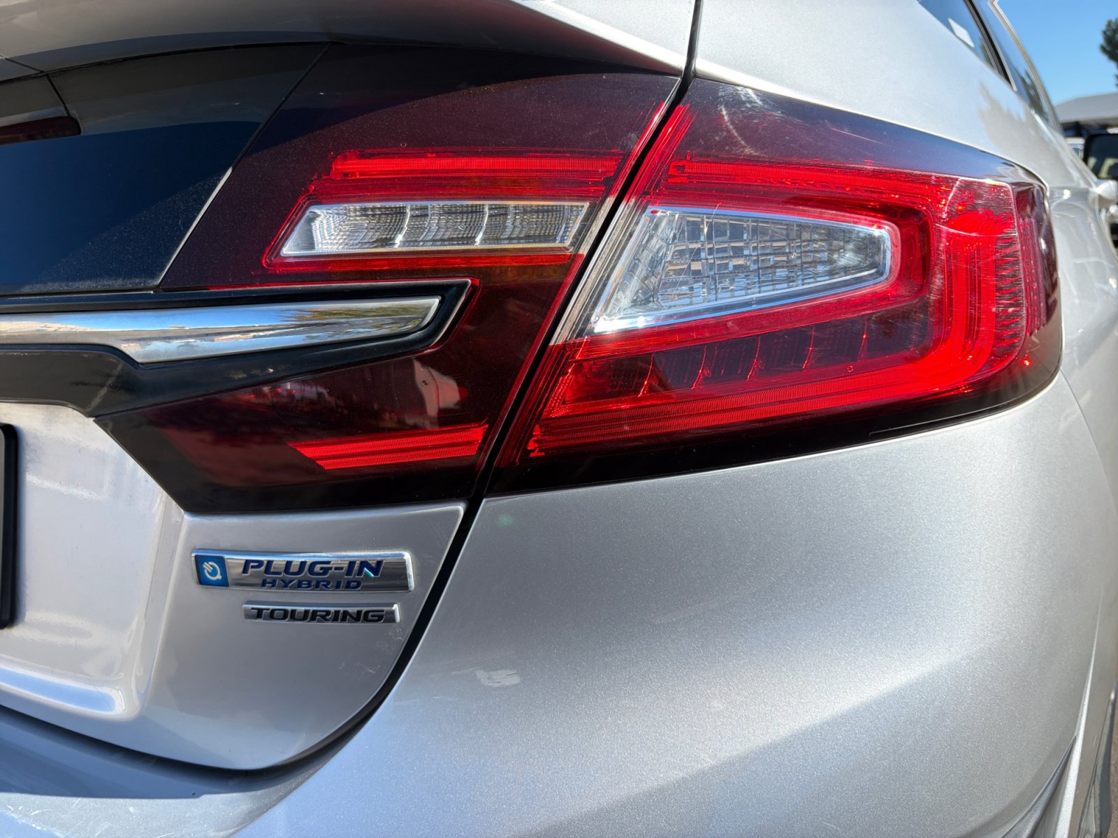 Used 2018 Honda Clarity Touring image 32