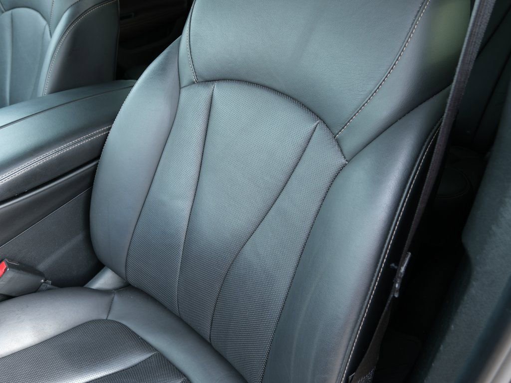 Used 2017 Buick Envision Essence image 22