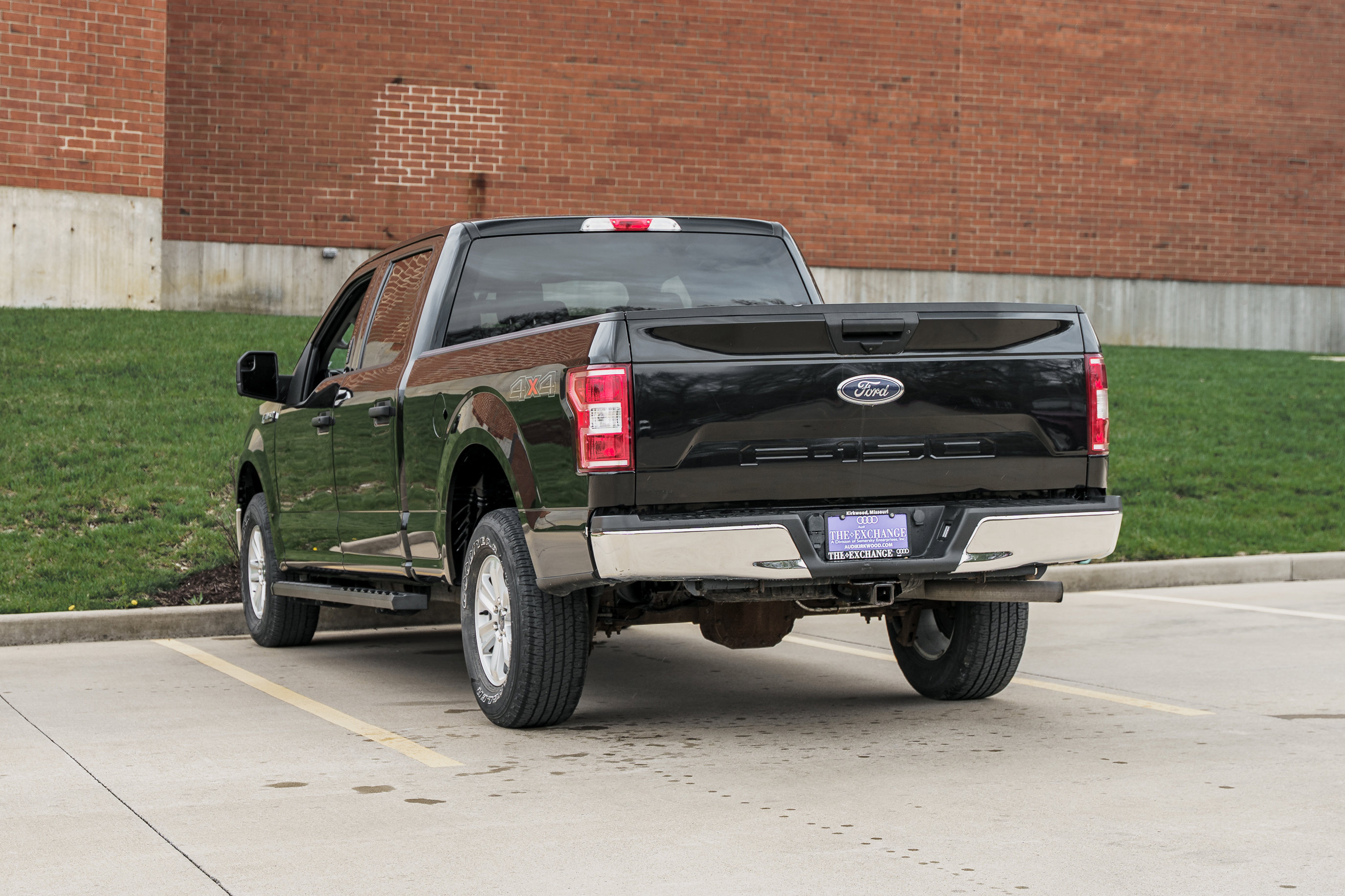Used 2020 Ford F150 XLT w/ Trailer Tow Package image 5