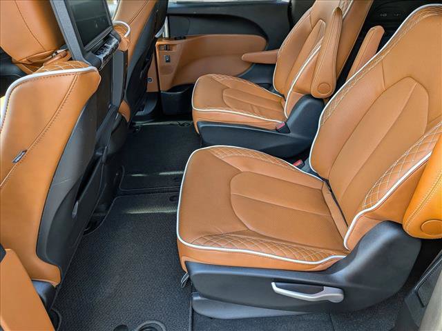 Used 2024 Chrysler Pacifica Pinnacle image 20