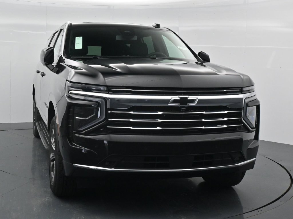 New 2026 Chevrolet Suburban LT w/ Comfort Package RWD image 3