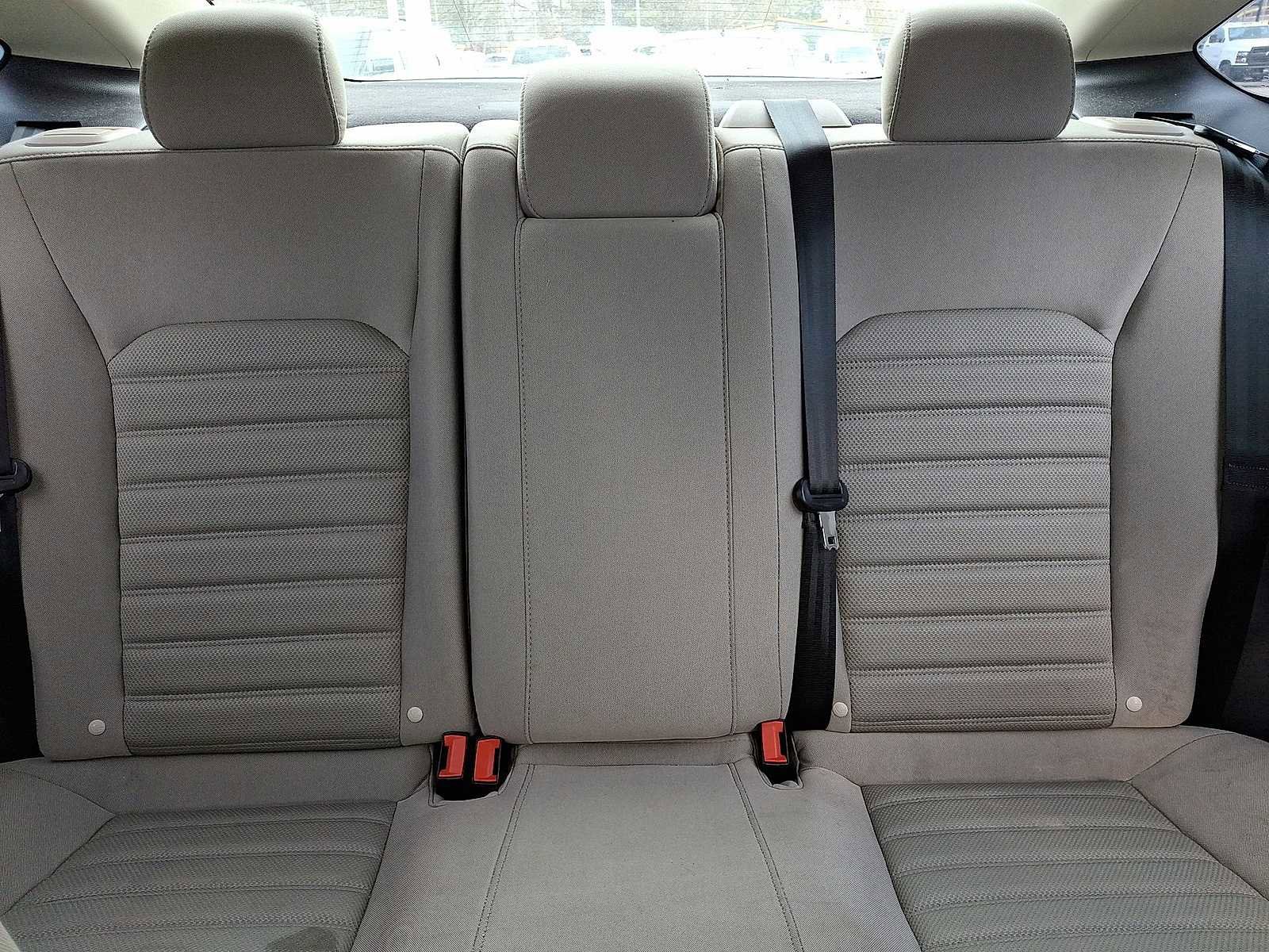 Used 2018 Ford Fusion S image 14