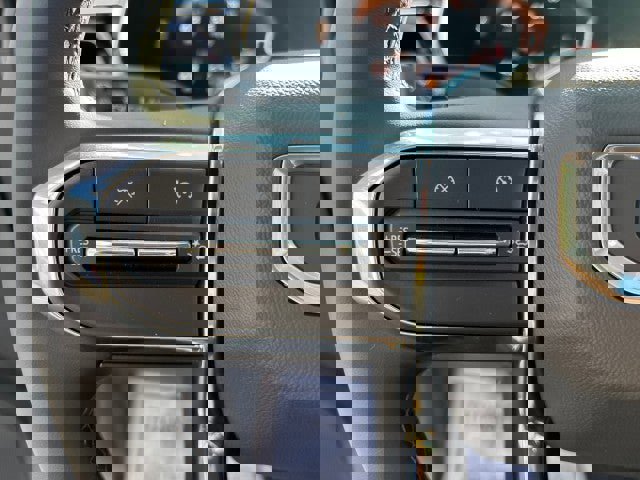 New 2026 GMC Canyon Elevation w/ Convenience Package image 18