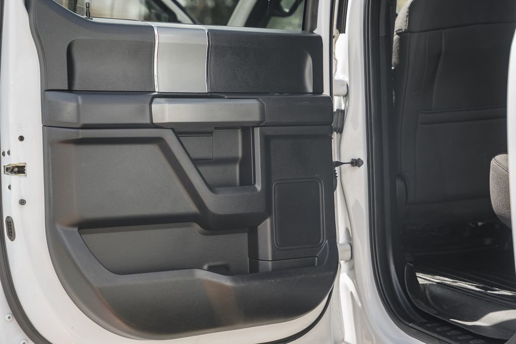 Used 2016 Ford F150 XLT w/ Equipment Group 302A Luxury image 46