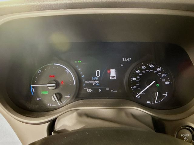 Used 2025 Toyota Sienna XLE w/ XLE Plus Package FWD image 16
