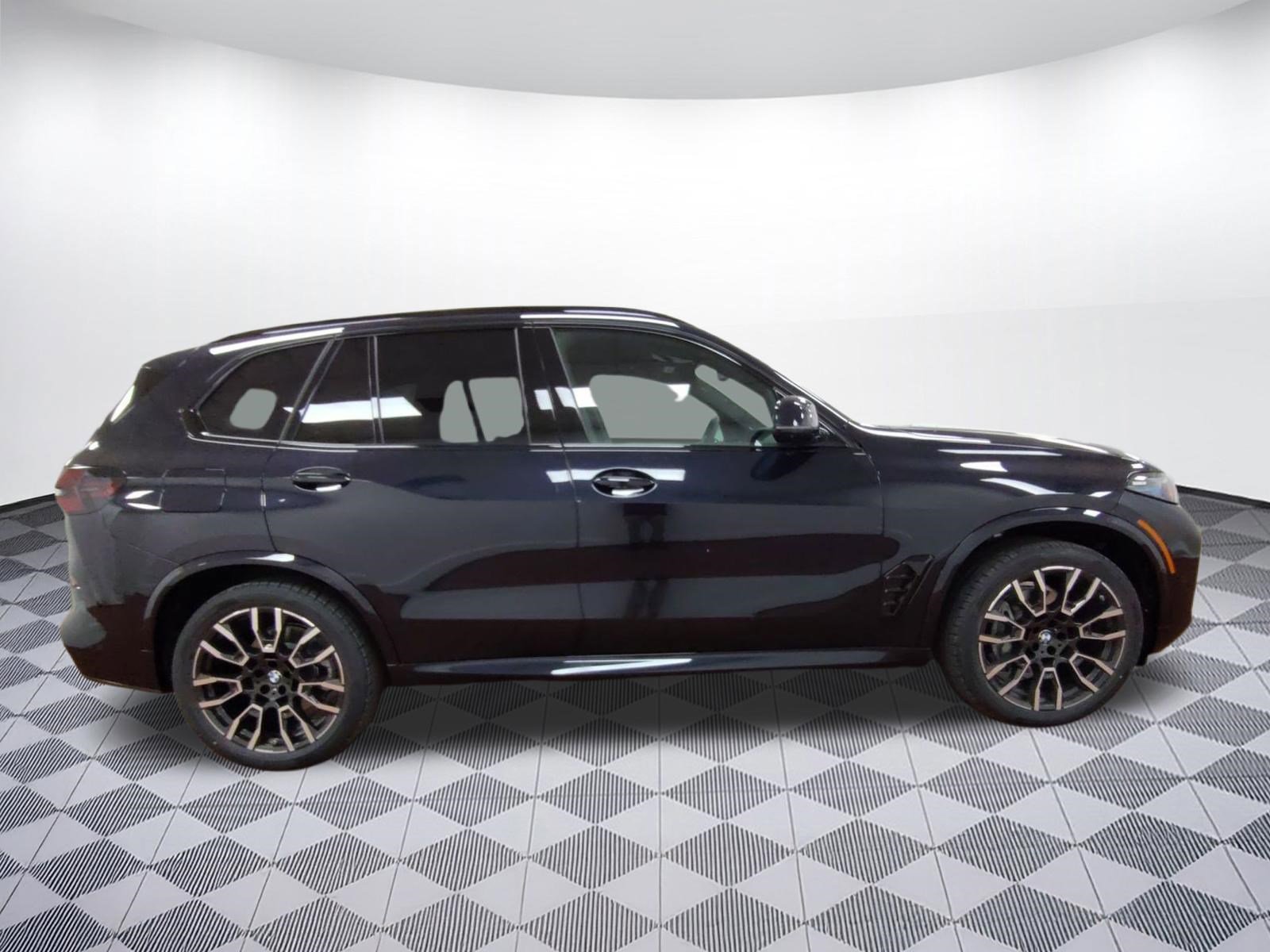 Used 2026 BMW X5 xDrive40i w/ M Sport Package image 8