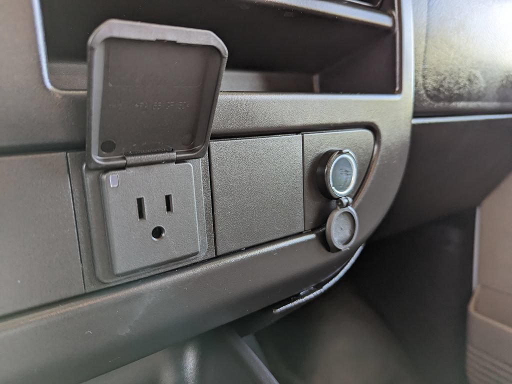 Used 2019 Chevrolet Express 4500 w/ RV Package RWD image 44