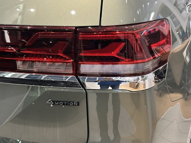 New 2026 Volkswagen Atlas SEL image 14