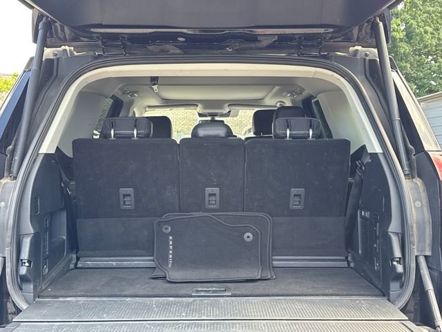 Used 2025 Ford Expedition Platinum AWD/4WD image 13