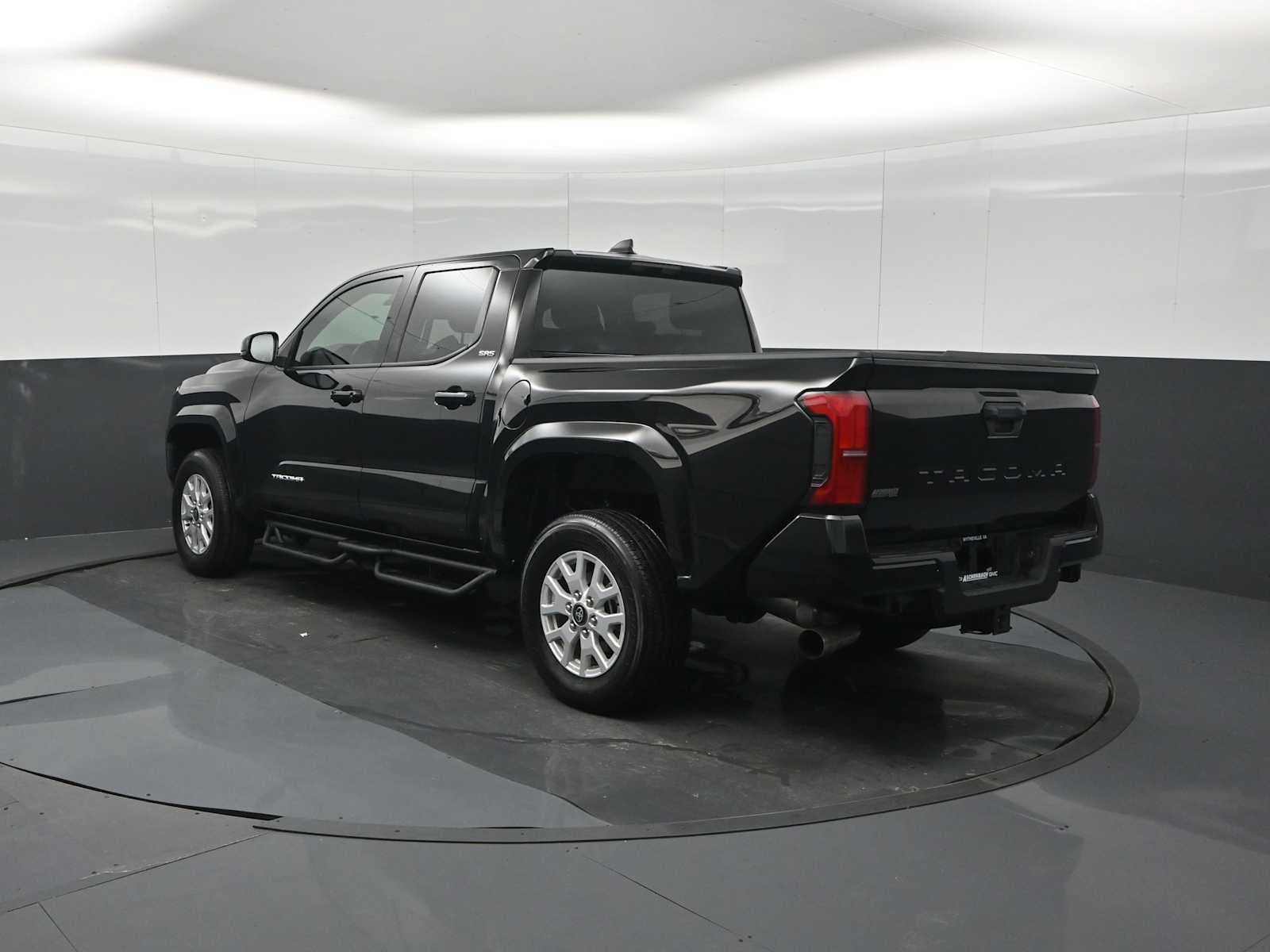 Used 2025 Toyota Tacoma SR5 RWD image 6