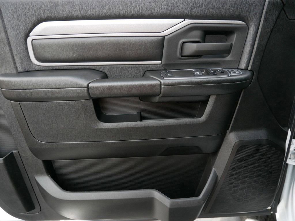 Used 2024 RAM 3500 Tradesman image 10