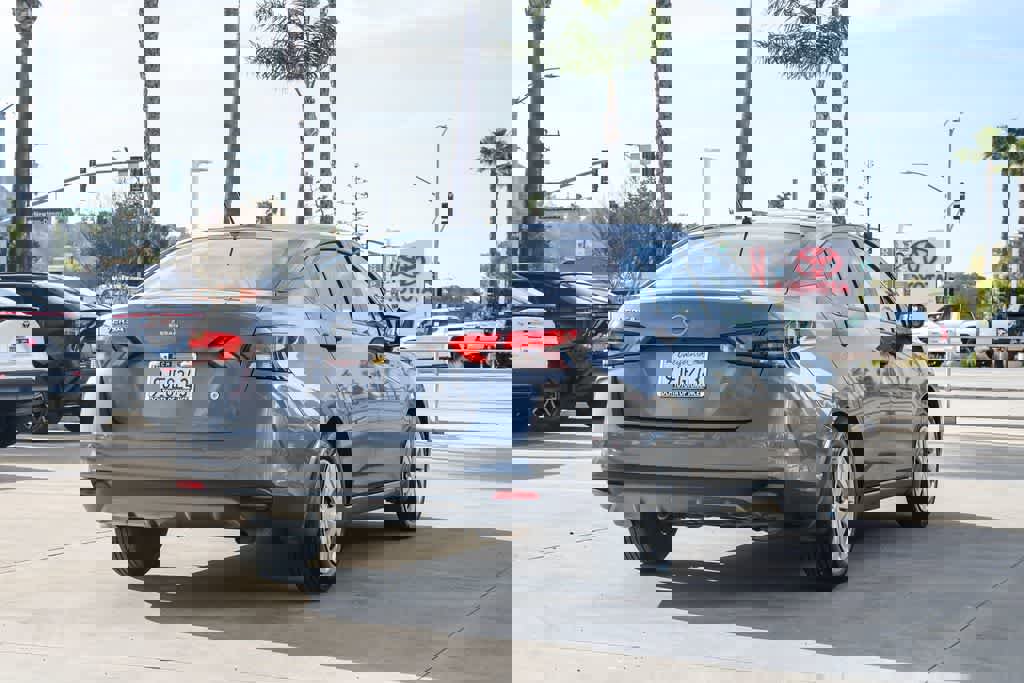 Used 2023 Nissan Versa S image 7