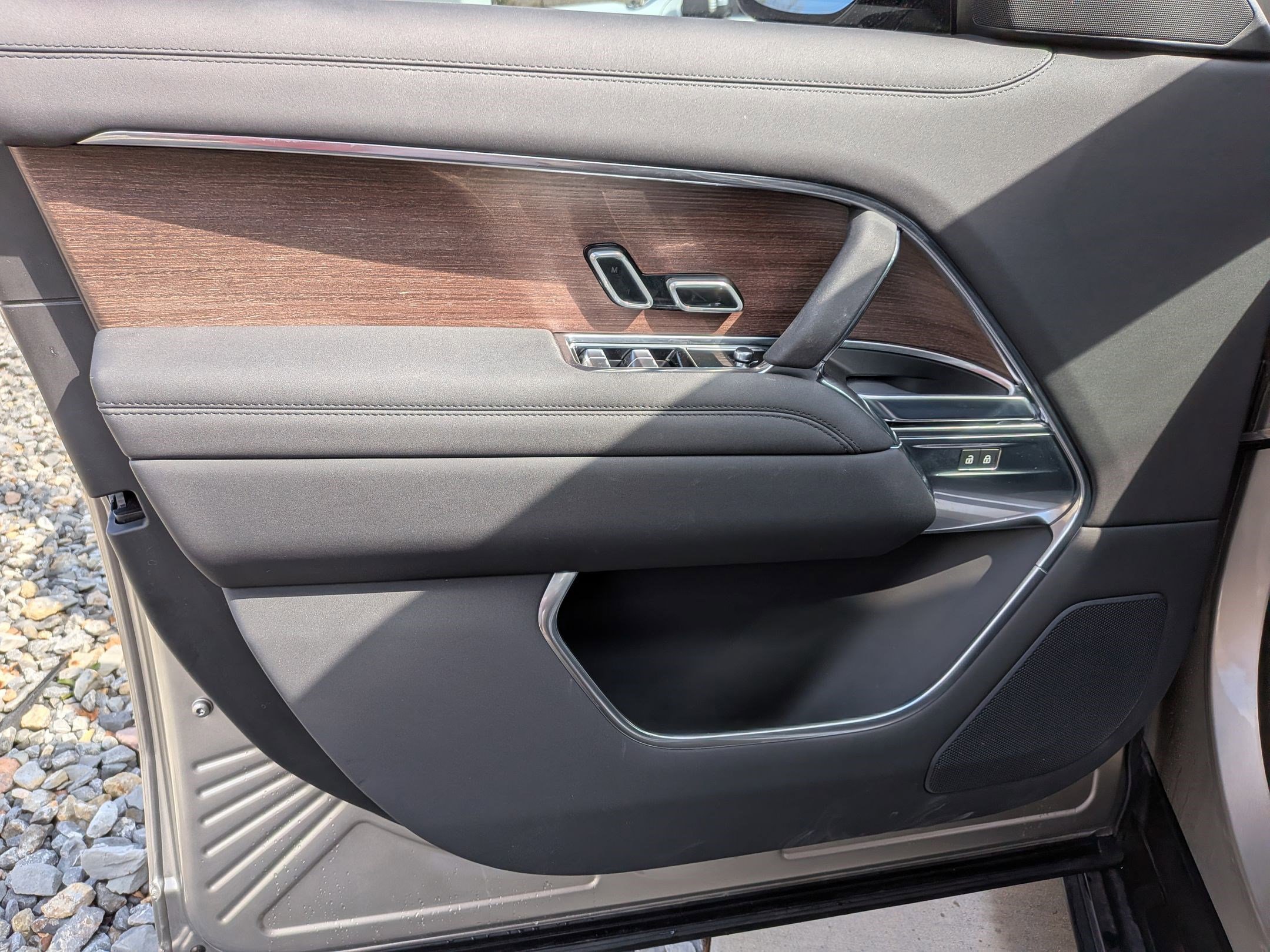 Certified 2023 Land Rover Range Rover SE image 13