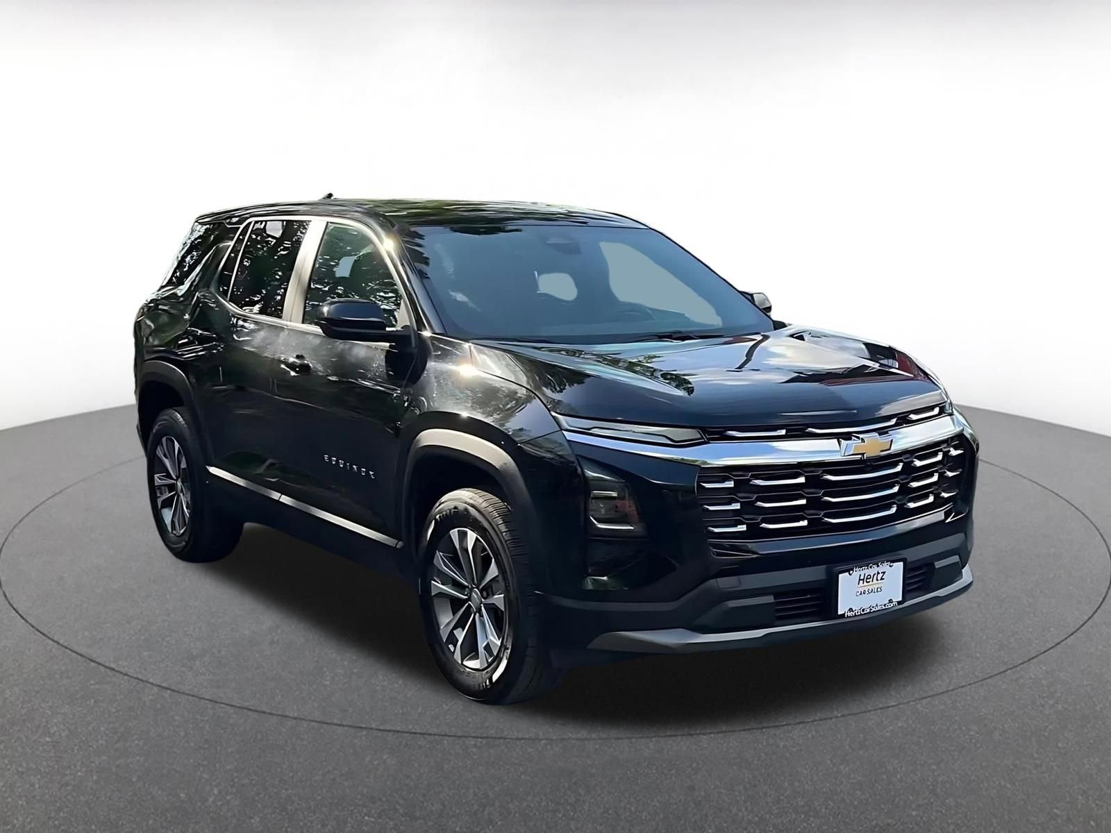Used 2025 Chevrolet Equinox LT FWD image 3