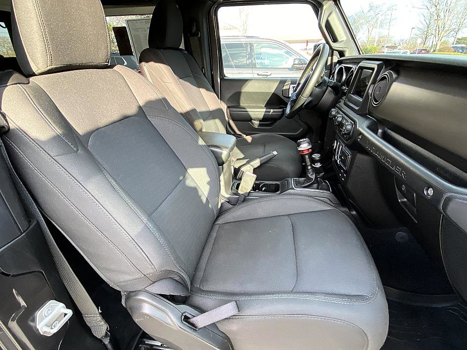 Used 2018 Jeep Wrangler Sport S image 19