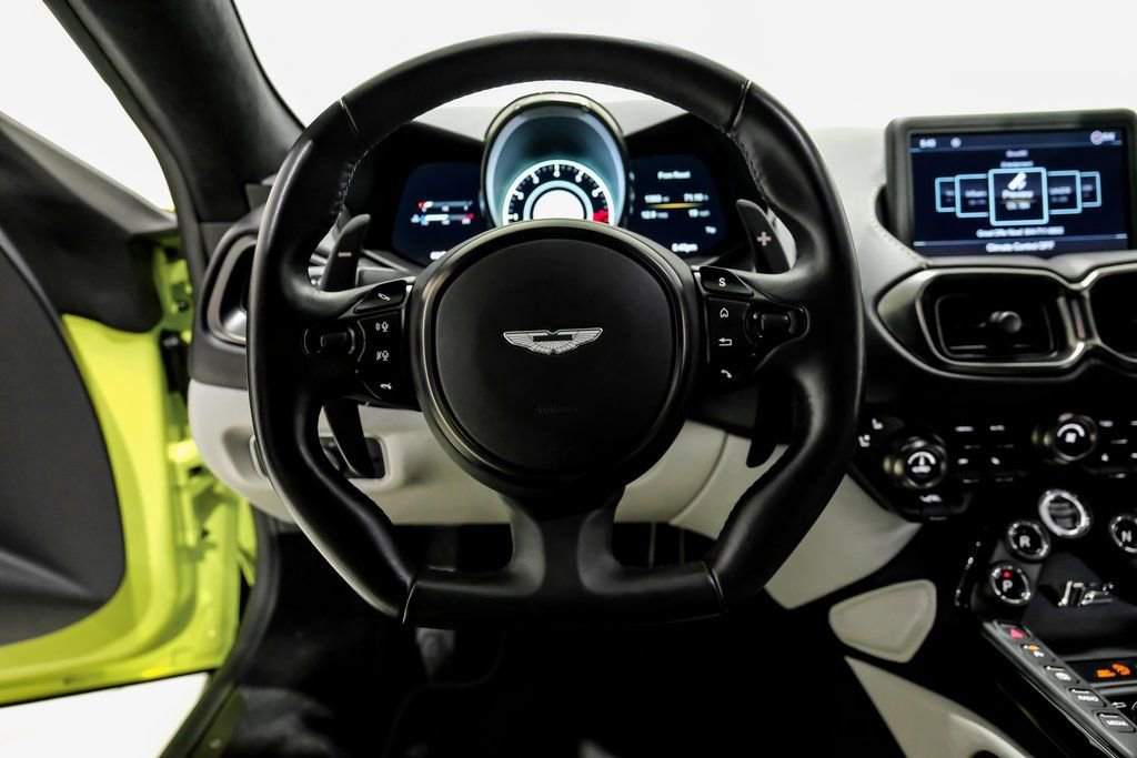 Used 2023 Aston Martin V12 Vantage image 10