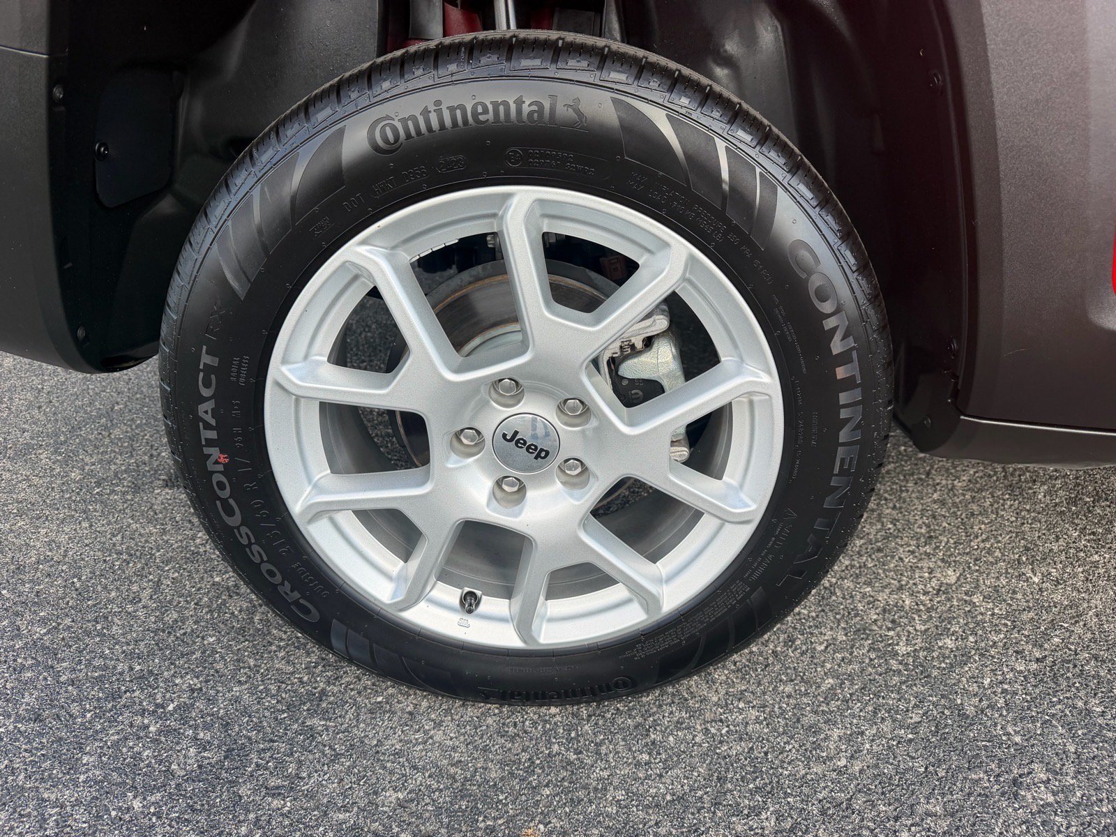 Used 2023 Jeep Renegade Latitude w/ Sun/Sound Group AWD/4WD image 18