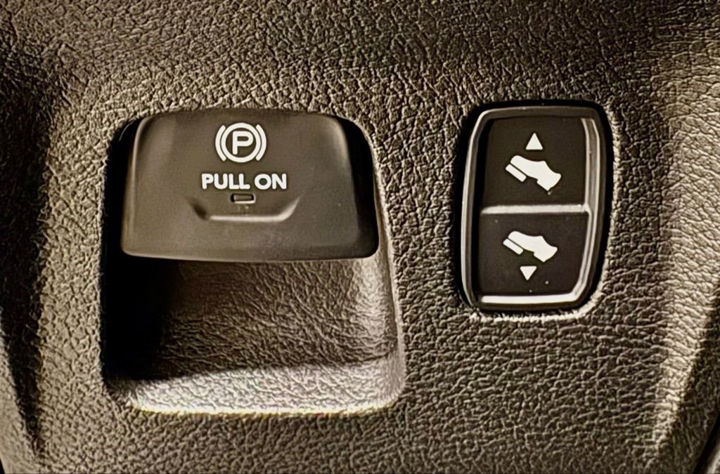 Used 2022 RAM 1500 Big Horn image 17