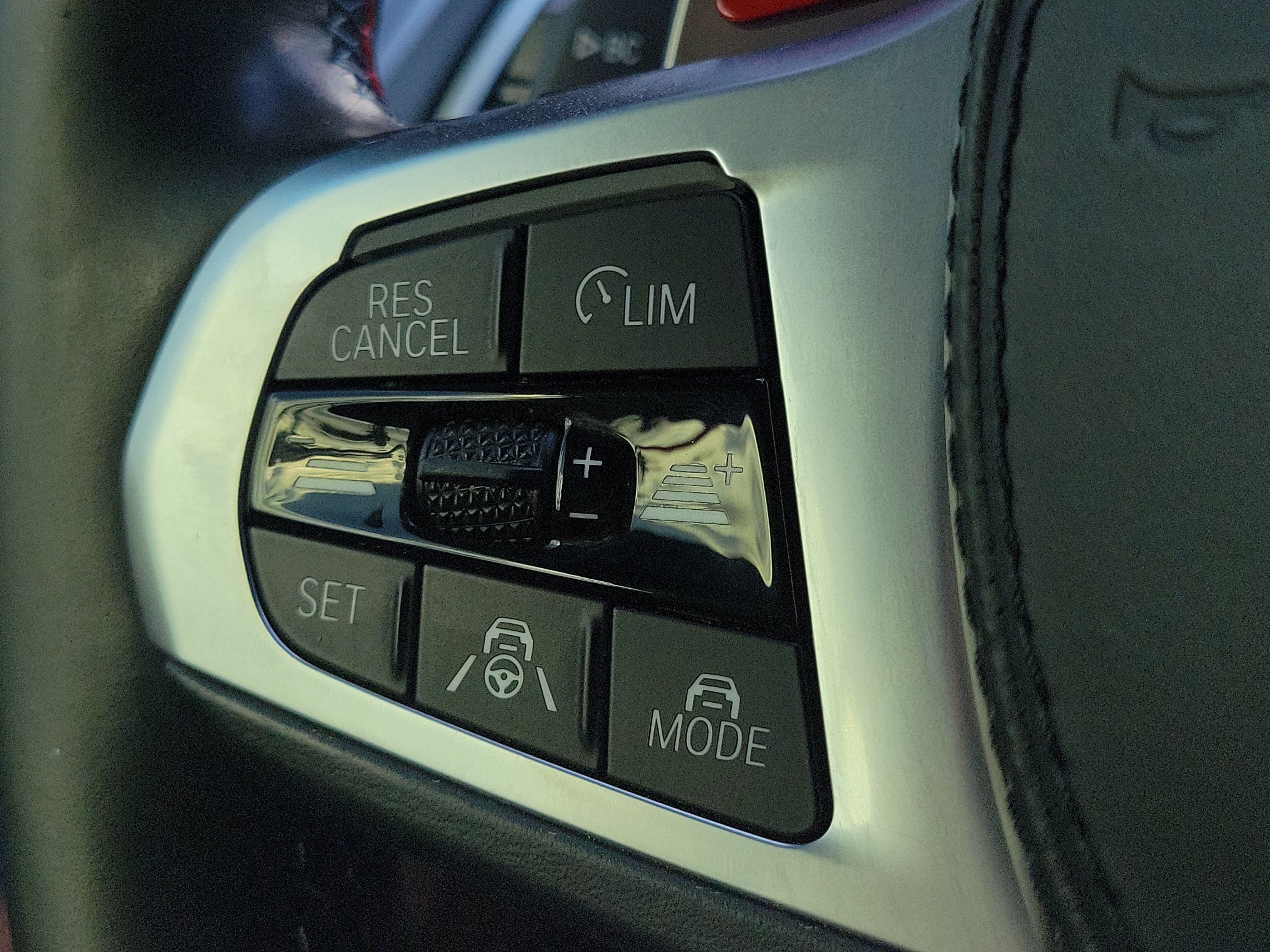 Used 2020 BMW M8 Convertible AWD/4WD image 23
