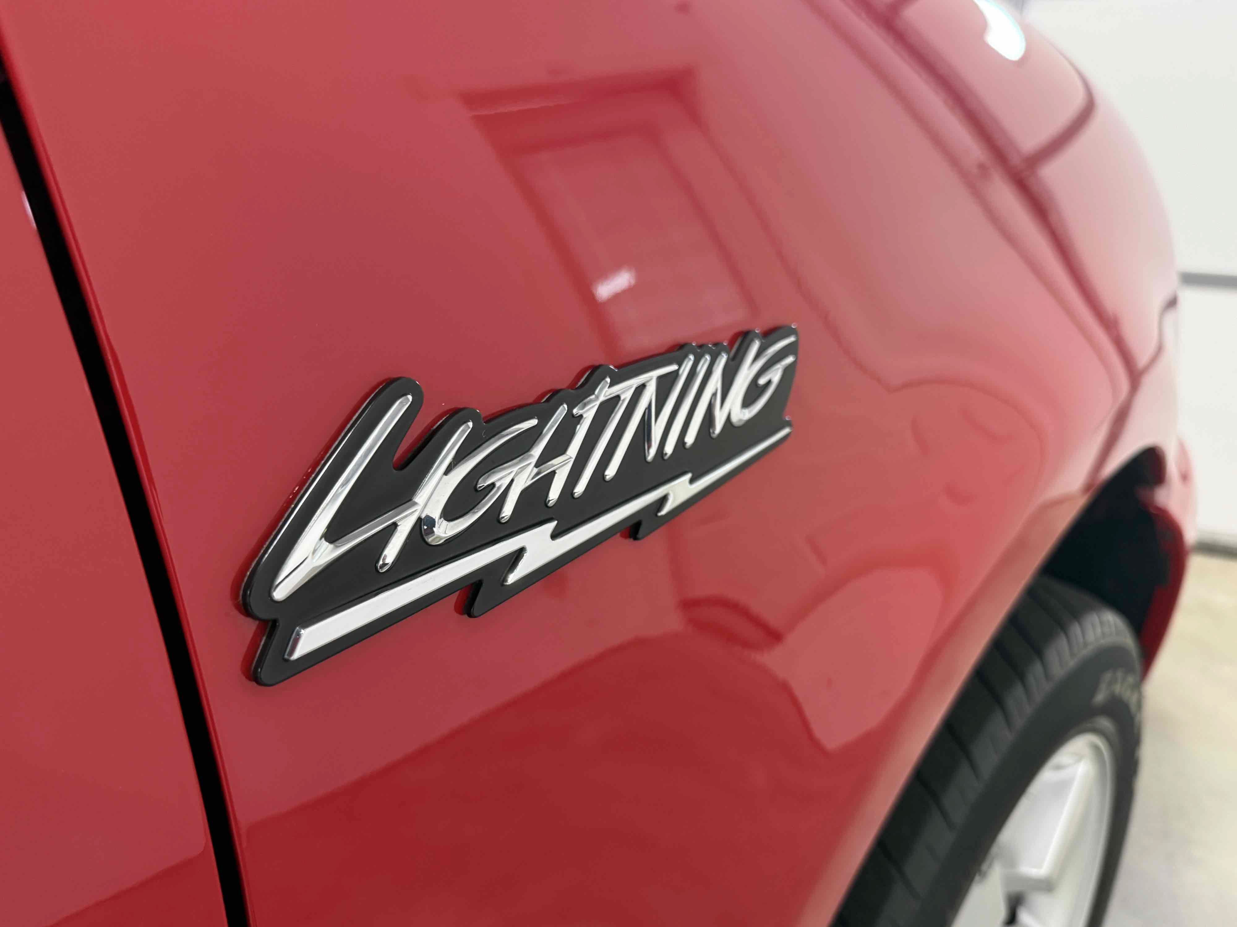 Used 2001 Ford F150 Lightning RWD image 78