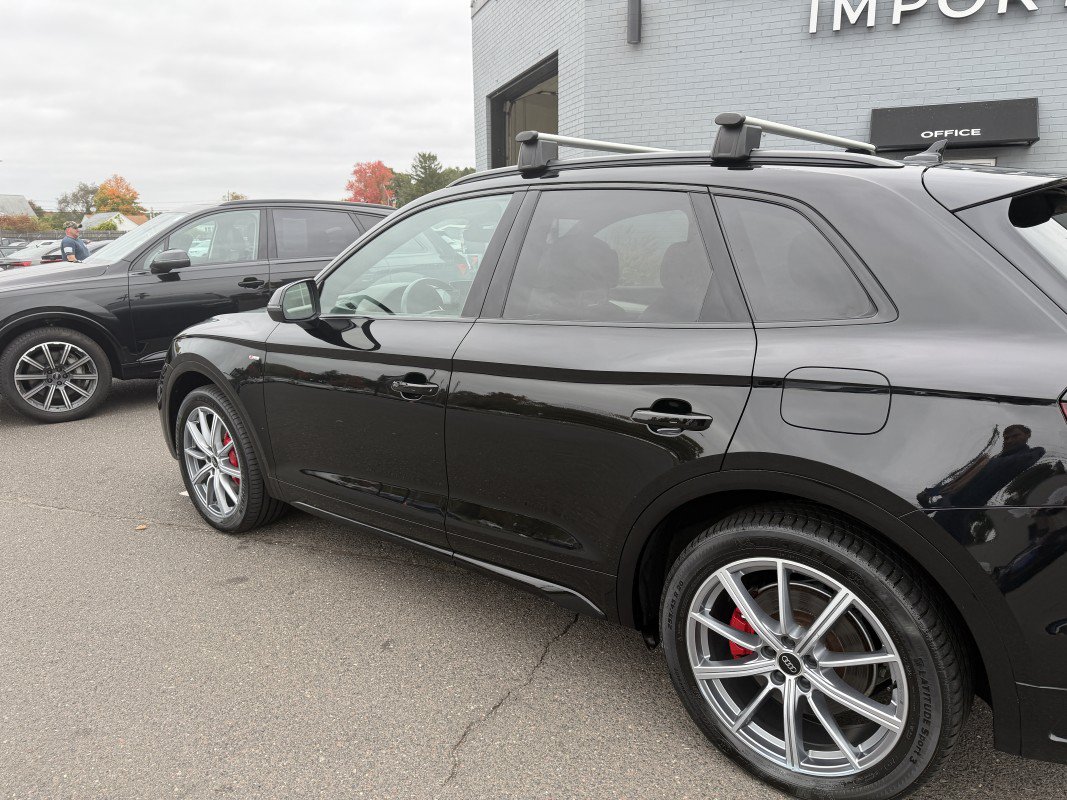 Used 2024 Audi Q5 e Premium Plus w/ Premium Plus Package AWD/4WD image 12