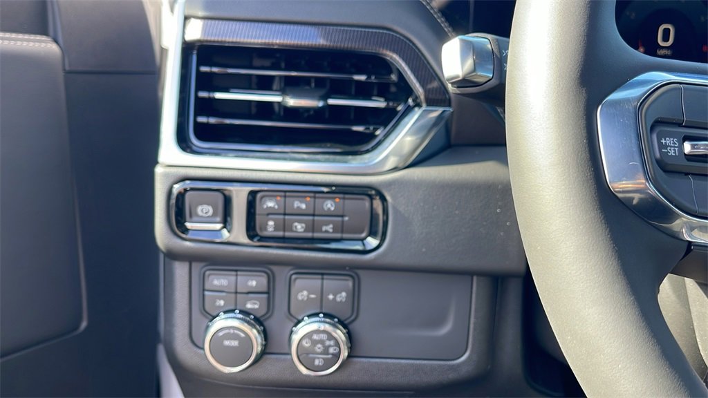 New 2026 GMC Yukon XL Elevation image 21