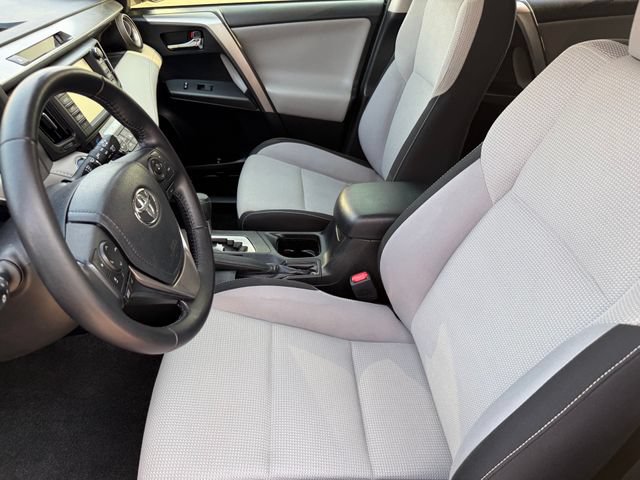 Used 2016 Toyota RAV4 XLE w/ Convenience Package AWD/4WD image 11